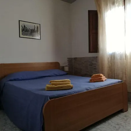 Scirocco Apartment *